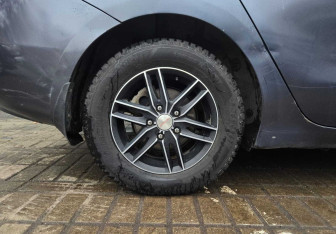 Подержанный автомобиль Kia Ceed Wagon 2013 года (13 фото)