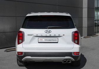 Подержанный автомобиль Hyundai Palisade 2020 года (6 фото)