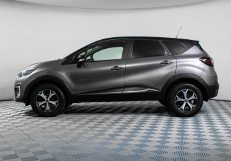 Подержанный автомобиль Renault Kaptur 2018 года (8 фото)