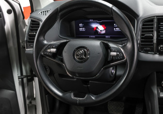 Подержанный автомобиль Skoda Karoq 2020 года (18 фото)