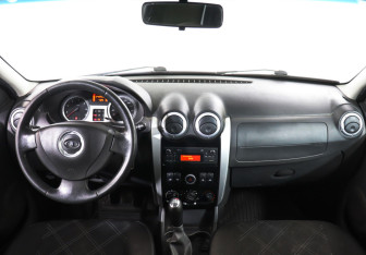 Подержанный автомобиль LADA (ВАЗ) Largus Wagon 2018 года (12 фото)