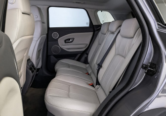 Подержанный автомобиль Land Rover Range Rover Evoque 2018 года (18 фото)