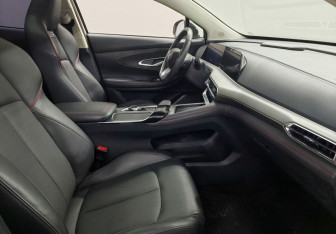 Подержанный автомобиль Changan UNI-T 2023 года (9 фото)