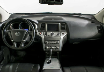 Подержанный автомобиль Nissan Murano Suv 2015 года (12 фото)