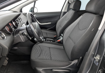 Подержанный автомобиль Peugeot 408 2021 года (20 фото)