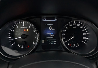 Подержанный автомобиль Nissan Qashqai 2020 года (16 фото)