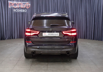 Подержанный автомобиль BMW X3 2019 года (6 фото)
