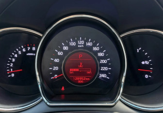 Подержанный автомобиль Kia Ceed Wagon 2018 года (12 фото)