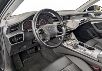 Подержанный автомобиль Audi A6 Sedan 2021 года (16 фото)