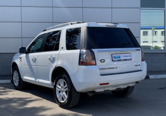 Подержанный автомобиль Land Rover Freelander 2013 года (7 фото)