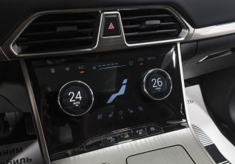 Подержанный автомобиль Exeed TXL 2023 года (15 фото)