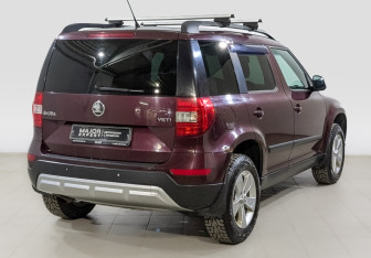 Подержанный автомобиль Skoda Yeti 2014 года (5 фото)