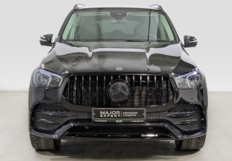 Подержанный автомобиль Mercedes-Benz GLE 2022 года (2 фото)