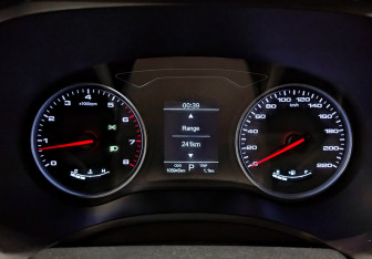 Подержанный автомобиль Москвич 3 2023 года (13 фото)