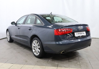 Подержанный автомобиль Audi A6 Sedan 2014 года (6 фото)