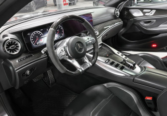 Подержанный автомобиль Mercedes-Benz AMG GT Coupe 2019 года (16 фото)
