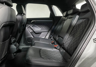 Подержанный автомобиль Audi Q3 2025 года (10 фото)