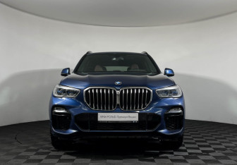 Подержанный автомобиль BMW X5 2019 года (3 фото)