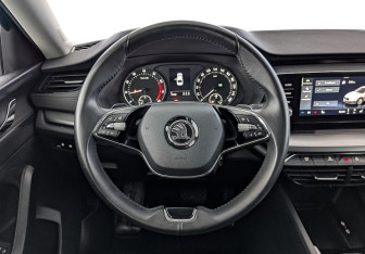 Подержанный автомобиль Skoda Octavia Liftback 2020 года (21 фото)