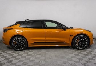 Подержанный автомобиль Zeekr 001 2023 года (4 фото)