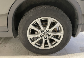 Подержанный автомобиль Nissan X-Trail 2018 года (12 фото)