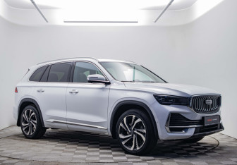 Подержанный автомобиль Geely Monjaro 2023 года (3 фото)