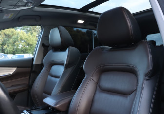 Подержанный автомобиль Chery Tiggo 8 Pro 2021 года (13 фото)