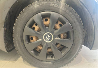 Подержанный автомобиль Hyundai Elantra Sedan 2012 года (19 фото)