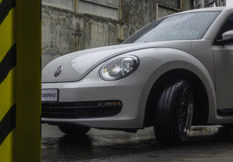 Подержанный автомобиль Volkswagen Beetle Hatchback 2013 года (6 фото)