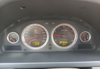 Подержанный автомобиль Volvo XC90 2011 года (12 фото)