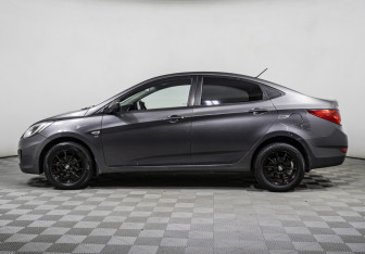 Подержанный автомобиль Hyundai Solaris Sedan 2011 года (8 фото)