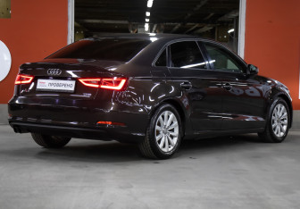 Подержанный автомобиль Audi A3 Sedan 2014 года (5 фото)
