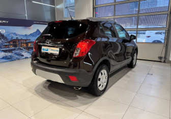 Подержанный автомобиль Opel Mokka 2014 года (4 фото)