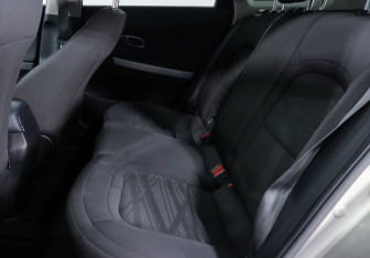 Подержанный автомобиль Kia Ceed Wagon 2016 года (13 фото)