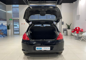 Подержанный автомобиль Peugeot 308 Hatchback 2008 года (7 фото)