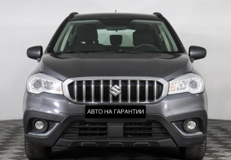 Подержанный автомобиль Suzuki SX4 Hatchback 2017 года (2 фото)
