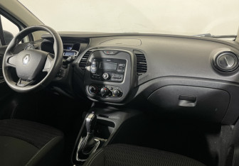 Подержанный автомобиль Renault Kaptur 2018 года (9 фото)