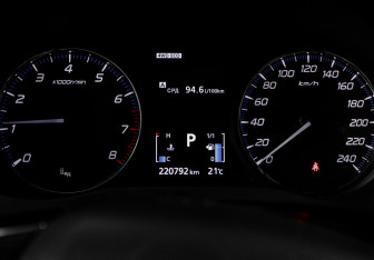Подержанный автомобиль Mitsubishi Outlander 2019 года (11 фото)