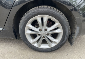 Подержанный автомобиль Kia Optima Sedan 2012 года (20 фото)