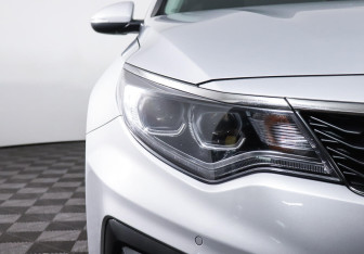 Подержанный автомобиль Kia Optima Sedan 2019 года (7 фото)