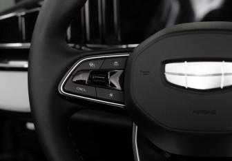 Новый Geely Atlas 2025 (21 фото)