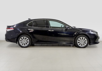 Подержанный автомобиль Toyota Camry Sedan 2020 года (4 фото)