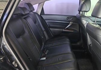 Подержанный автомобиль Nissan Teana 2010 года (11 фото)