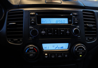 Подержанный автомобиль Kia Magentis 2007 года (13 фото)