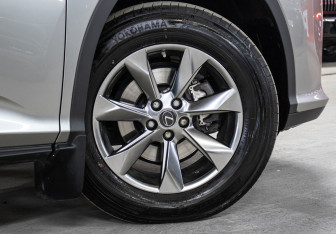 Подержанный автомобиль Lexus RX 2019 года (24 фото)