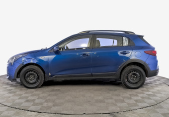 Подержанный автомобиль Kia Rio Hatchback 2021 года (8 фото)