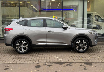 Подержанный автомобиль Haval F7 2021 года (4 фото)