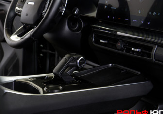 Подержанный автомобиль Haval H3 2025 года (13 фото)