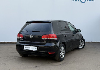 Подержанный автомобиль Volkswagen Golf Hatchback 2011 года (5 фото)