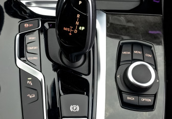 Подержанный автомобиль BMW X3 2020 года (30 фото)